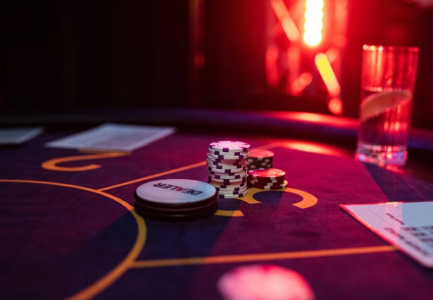 Game detail page showing rules, RTP, and tournament schedule